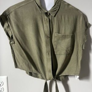 SO Cropped Forest Green Tie Hem Shirt